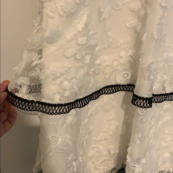 Beautiful black and white dress - Picture 2 of 6